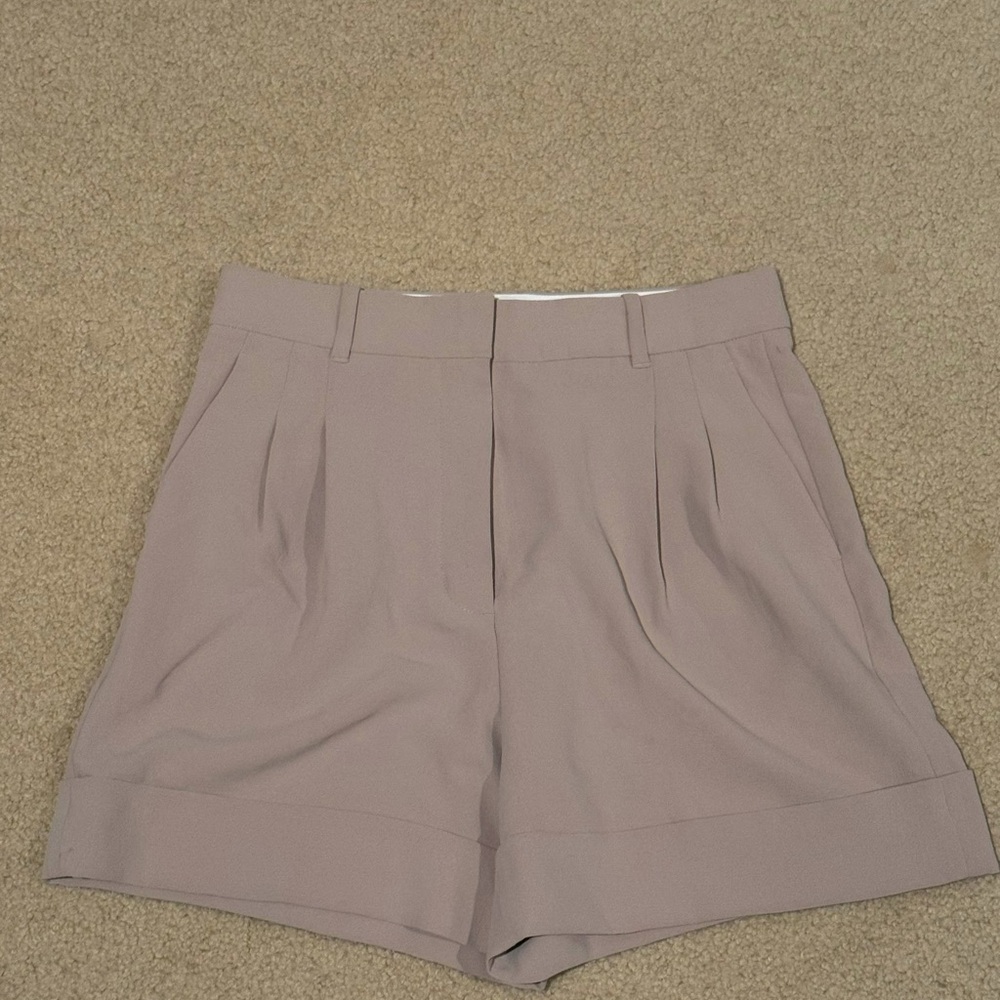 Aritzia - Wilfred “Anthem Short”